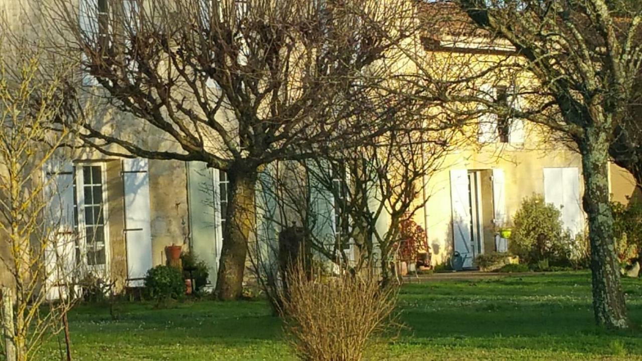 Gite Entre Bordeaux Et Saint-Emilion Génissac Zewnętrze zdjęcie